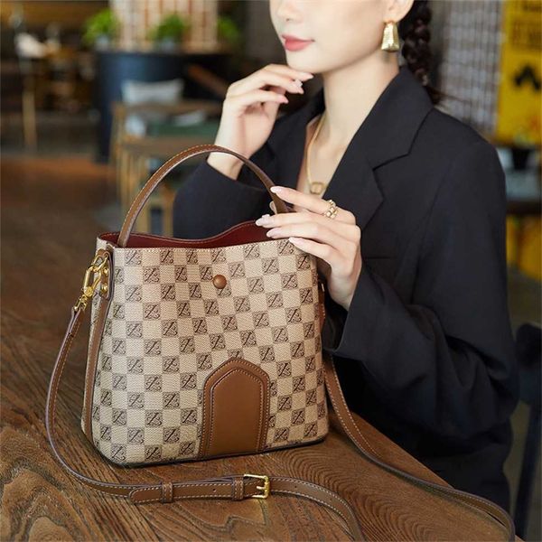 2023 new korean fashion print women's bucket one shoulder large capacity portable oblique straddle bag 55% off clearance sale
2023 new korean fashion print women's bucket one shoulder large capacity portable oblique straddle bag 55% off clearance sale