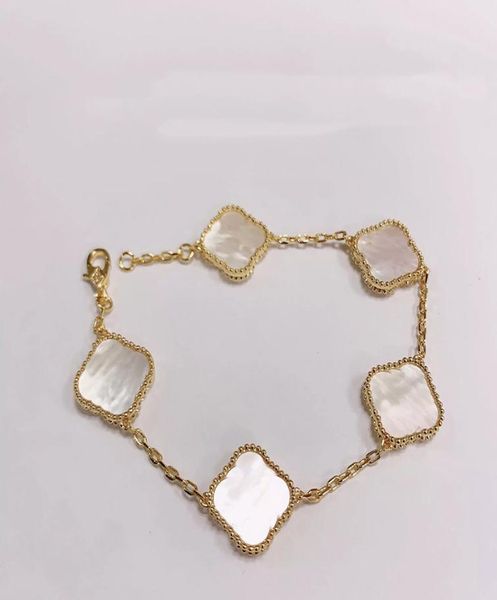 luxury designer fashion charm clover bracelets for girls women 13mm flower gold black white red green bracelet wedding party jewel3298061, Golden;silver
luxury designer fashion charm clover bracelets for girls women 13mm flower gold black white red green bracelet wedding party jewel3298061, Golden;silver