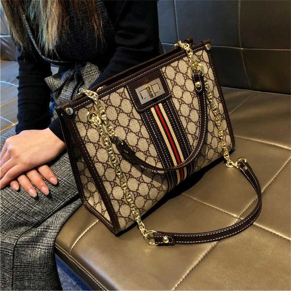 2023 new genuine leather one shoulder tote fashionable texture simple portable crossbody bag women's summer high grade young 50% off cl
2023 new genuine leather one shoulder tote fashionable texture simple portable crossbody bag women's summer high grade young 50% off cl