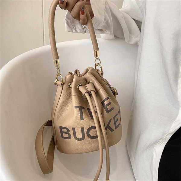 2023 new autumn and winter women's bag versatile drawstring bucket fashion hand messenger bag 55% off clearance sale
2023 new autumn and winter women's bag versatile drawstring bucket fashion hand messenger bag 55% off clearance sale