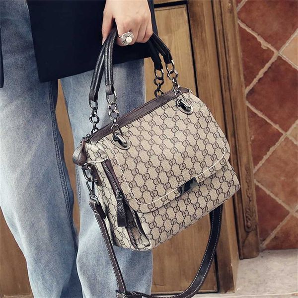 women 2023 new handbag versatile shoulder small casual crossbody bag women's large capacity 50% off clearance sale, Black;red
women 2023 new handbag versatile shoulder small casual crossbody bag women's large capacity 50% off clearance sale, Black;red