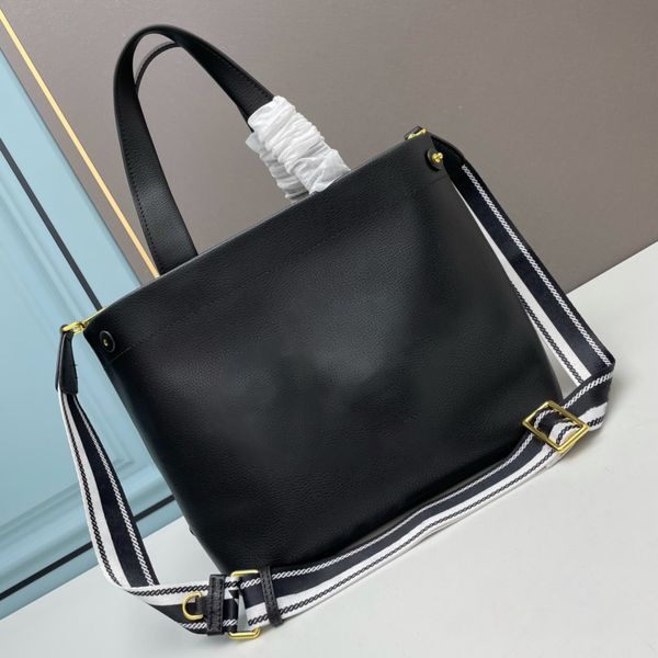 luxurys designers bags women handbags ladies designer messenger composite bag lady clutch bag shoulder tote female purse wallet
luxurys designers bags women handbags ladies designer messenger composite bag lady clutch bag shoulder tote female purse wallet