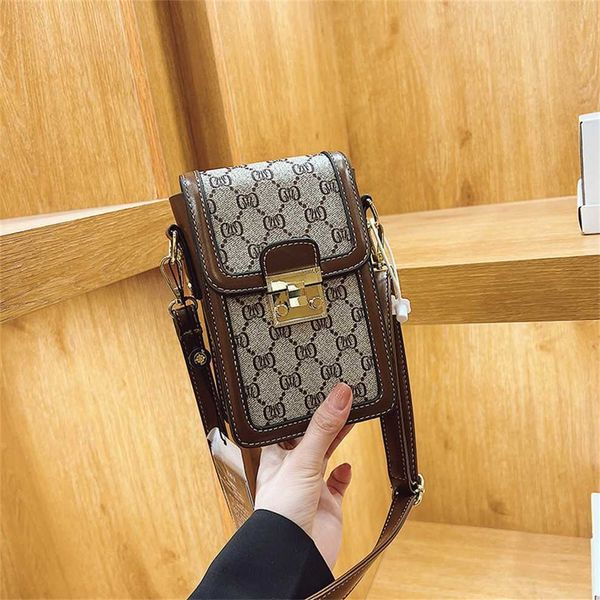 mini bag new trend fashion printed vertical mobile phone summer single shoulder female messenger bag 50% off clearance sale
mini bag new trend fashion printed vertical mobile phone summer single shoulder female messenger bag 50% off clearance sale