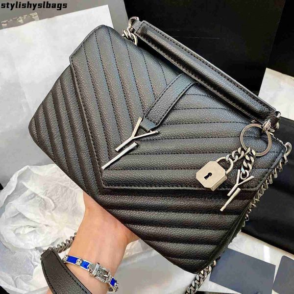 shoulder bags designer design luxurious bags women's black leather large-capacity chain shoulder bag quilted messenger handbags purse 0
shoulder bags designer design luxurious bags women's black leather large-capacity chain shoulder bag quilted messenger handbags purse 0