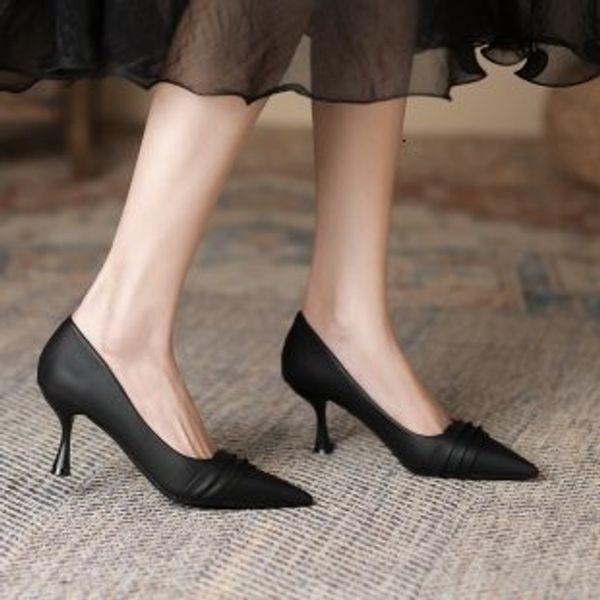 dress shoes black professional stiletto pointed high heel's spring 2023 small single soft leather cat 230106
dress shoes black professional stiletto pointed high heel's spring 2023 small single soft leather cat 230106