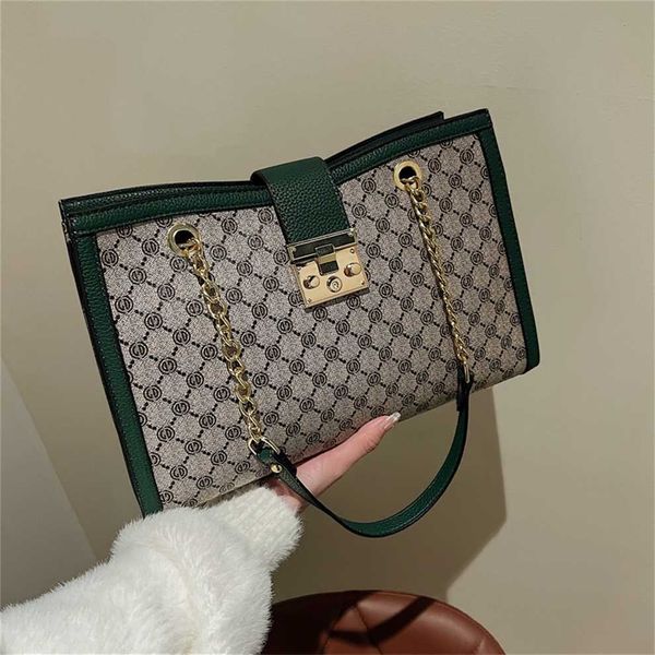 women's 2023 spring new messenger fashion women's trend handbag one shoulder commuter chain tote bag 50% off clearance sale
women's 2023 spring new messenger fashion women's trend handbag one shoulder commuter chain tote bag 50% off clearance sale