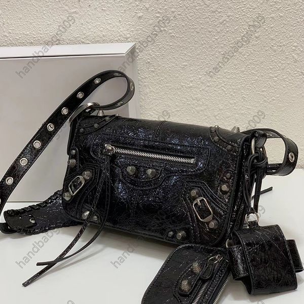ble cagole womens shoulder bags designer genuine leather le cagole motorcycle bag lady luxury fashion black crossbody rivet bags same style
ble cagole womens shoulder bags designer genuine leather le cagole motorcycle bag lady luxury fashion black crossbody rivet bags same style