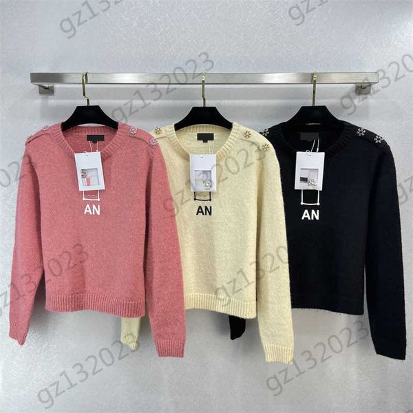 sweater womens brand logo printed pearl shoulder buckle short knitted sweater simple design casual joker style knitwear 3 colors sweaters fo, White;black
sweater womens brand logo printed pearl shoulder buckle short knitted sweater simple design casual joker style knitwear 3 colors sweaters fo, White;black