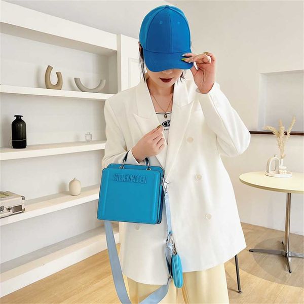 new female ins solid color letter wide strap single shoulder bag net red live broadcast crossbody bag 55% off clearance sale
new female ins solid color letter wide strap single shoulder bag net red live broadcast crossbody bag 55% off clearance sale