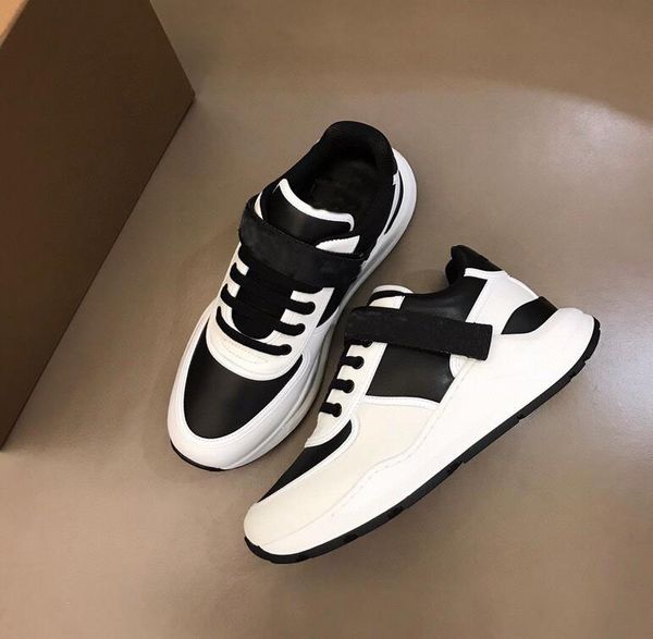 rs vintage chunky runner sports shoes men check cotton suede and mesh sneakers logo print outdoor runner sports original box, Black
rs vintage chunky runner sports shoes men check cotton suede and mesh sneakers logo print outdoor runner sports original box, Black