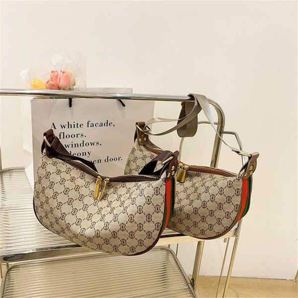 mesh cross body women 2023 new wide shoulder belt fashionable mesh red printed dumpling bag 50% off clearance sale
mesh cross body women 2023 new wide shoulder belt fashionable mesh red printed dumpling bag 50% off clearance sale