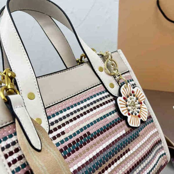 totes mummy bags shopping tote women handbag shoulder braided leather designer crossbody female travel bucket flower pendant 220309
totes mummy bags shopping tote women handbag shoulder braided leather designer crossbody female travel bucket flower pendant 220309