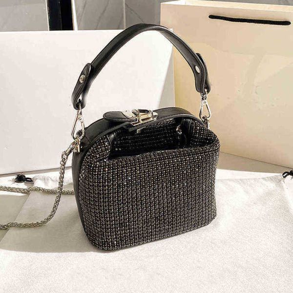 bags portemonnees en handtassen luxe designer merk tassen voor vrouwen silver clutch purse avond banket tas crysta rhinestone schoudertas 22
bags portemonnees en handtassen luxe designer merk tassen voor vrouwen silver clutch purse avond banket tas crysta rhinestone schoudertas 22