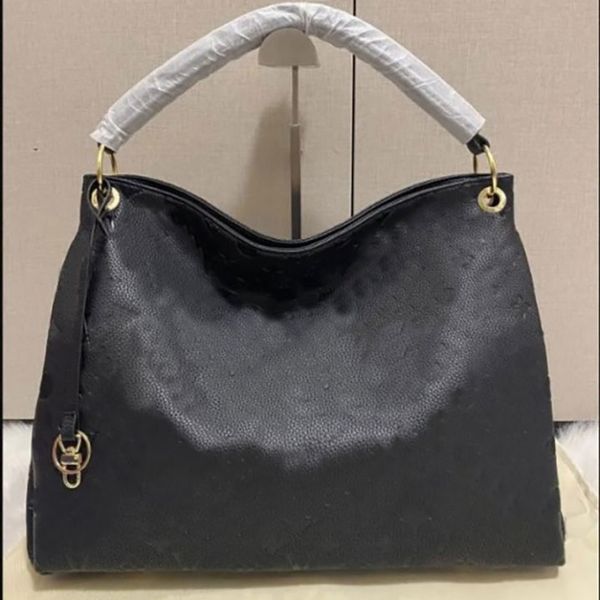 designer classic letter messenger large capacity shoulder bags leather bag cross body lady embossing handbags women crossbody evening casual
designer classic letter messenger large capacity shoulder bags leather bag cross body lady embossing handbags women crossbody evening casual