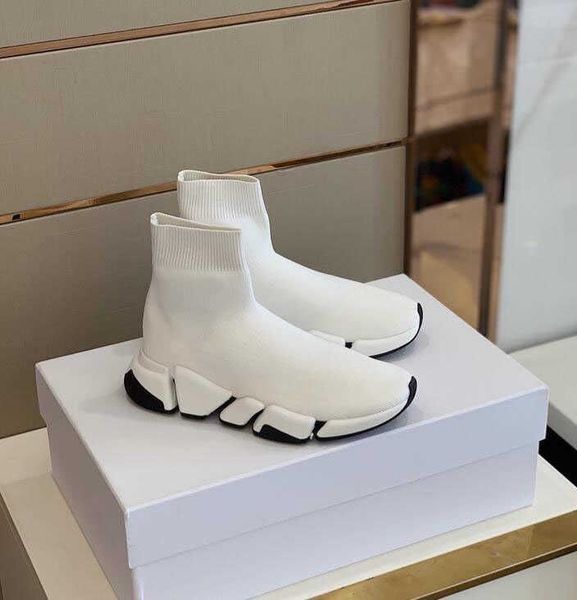 2022 new fashion casual sneaker sock shoes women sneakers men quality outdoor socks pairs box black fashion platform womens trip high qualit
2022 new fashion casual sneaker sock shoes women sneakers men quality outdoor socks pairs box black fashion platform womens trip high qualit