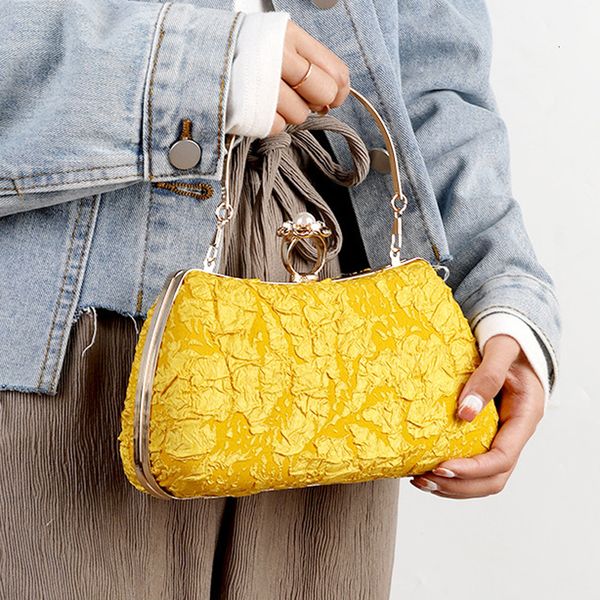 evening bags yellow ladies hand luxury brand pleats clutch for woman designer purses and handbags pearls hasp women's shoulder 230106
evening bags yellow ladies hand luxury brand pleats clutch for woman designer purses and handbags pearls hasp women's shoulder 230106