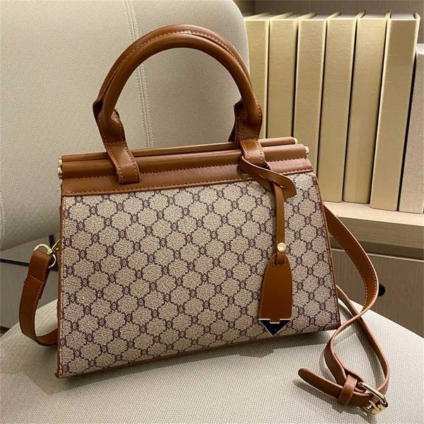 french texture women's 2023 autumn and winter new fashion simple atmosphere one shoulder crossbody commuter tote bag 50% off clearance
french texture women's 2023 autumn and winter new fashion simple atmosphere one shoulder crossbody commuter tote bag 50% off clearance