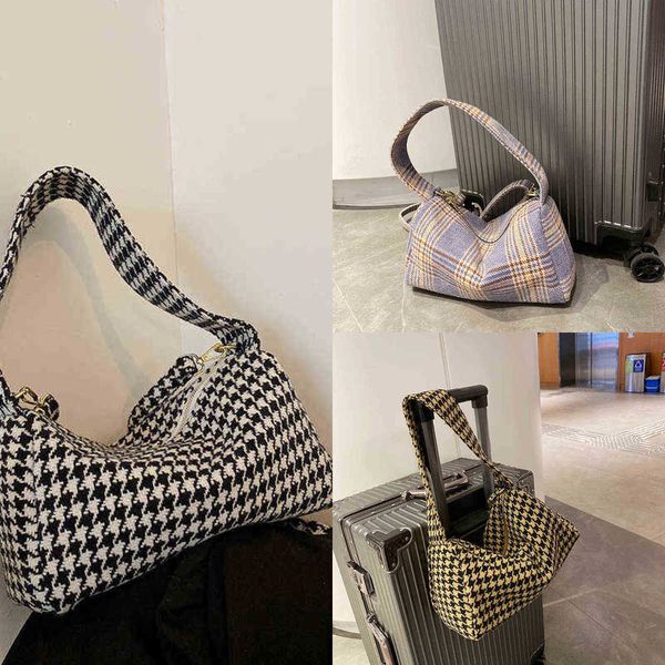 nxy evening bags houndstooth soft woolen cloth small underarm crossbody shoulder with short handle for women 2022 winter handbags 220608
nxy evening bags houndstooth soft woolen cloth small underarm crossbody shoulder with short handle for women 2022 winter handbags 220608