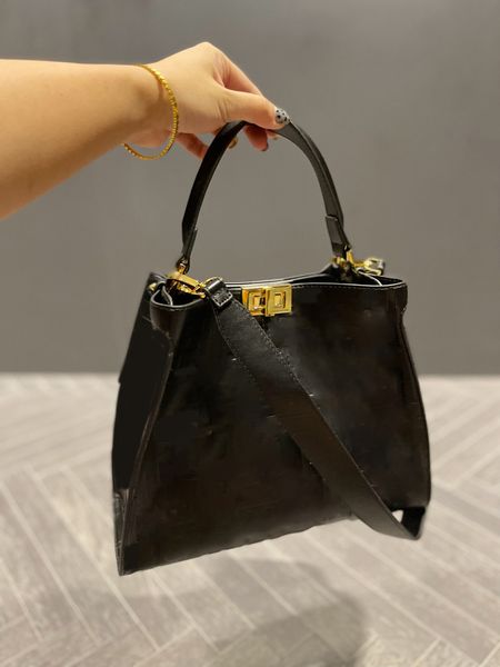 women black shoulder bags with small purses wallet famous brand designers green blue beige crossbody handbags girls ladies casual fashion ba
women black shoulder bags with small purses wallet famous brand designers green blue beige crossbody handbags girls ladies casual fashion ba