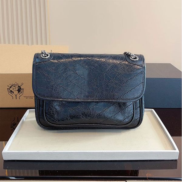 hobo underarm chains shoulder bags oil wax leather women shopping handbags vintage bag flip waterproof handbag purse metal hardware adjustab
hobo underarm chains shoulder bags oil wax leather women shopping handbags vintage bag flip waterproof handbag purse metal hardware adjustab