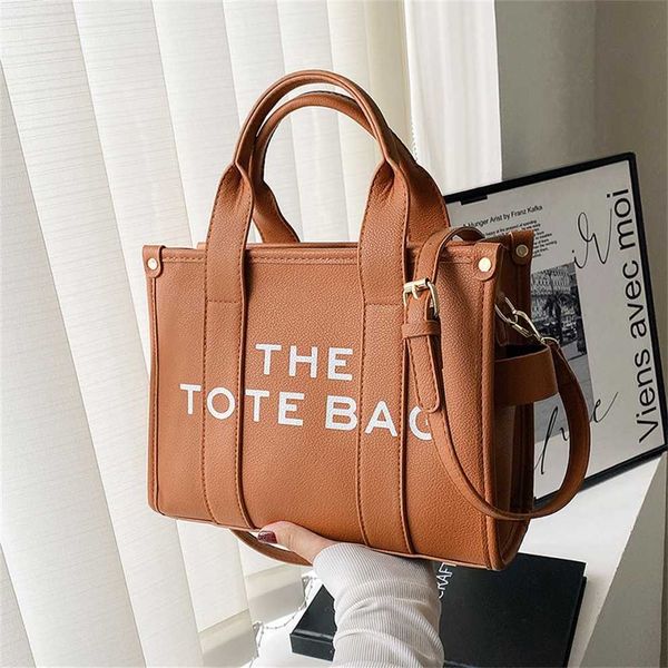 summer small and fresh handheld crossbody women's 2023 popular new style simple fashion one shoulder tote bag 50% off clearance sale
summer small and fresh handheld crossbody women's 2023 popular new style simple fashion one shoulder tote bag 50% off clearance sale