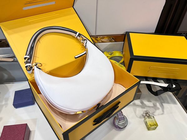 underarm bag metal logo designer bags luxury brand one shoulder bag fashion handbag women zipper purse leather multi-color half moon design
underarm bag metal logo designer bags luxury brand one shoulder bag fashion handbag women zipper purse leather multi-color half moon design