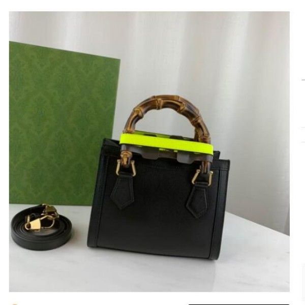 women fashion bags retro bamboo portable totes exquisite hardware shoulder strap crossbody messenger bag crossbody satchel leather
women fashion bags retro bamboo portable totes exquisite hardware shoulder strap crossbody messenger bag crossbody satchel leather