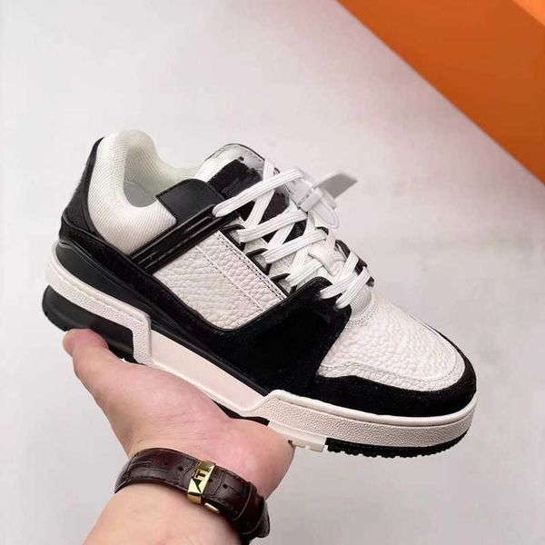 brand casual shoes designer trainers basketball sneaker youth school big boy girl lifestyle runner size 35-45, Black
brand casual shoes designer trainers basketball sneaker youth school big boy girl lifestyle runner size 35-45, Black