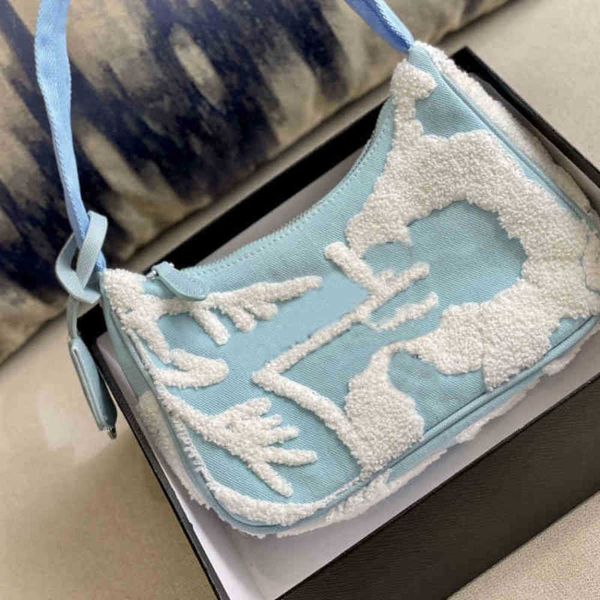 hobo embroidered denim hobo bags p underarm canvas bag two-tone pattern triangle nylon designer letter half moon handbags 220920
hobo embroidered denim hobo bags p underarm canvas bag two-tone pattern triangle nylon designer letter half moon handbags 220920