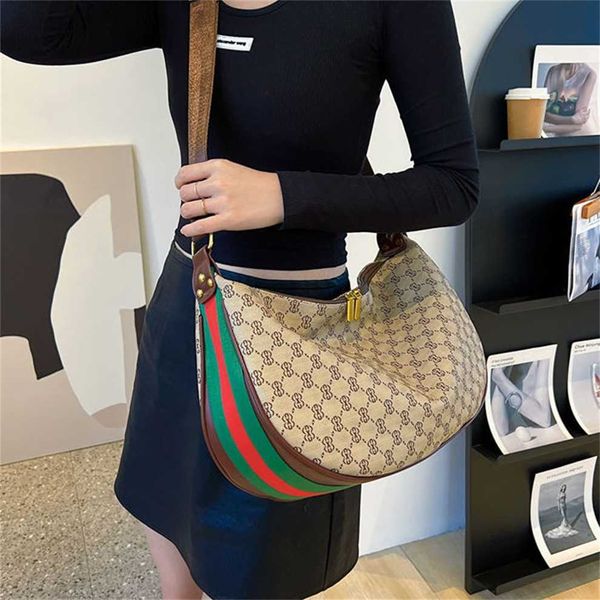 printed color contrast cross body women 2023 new wide belt super single shoulder dumpling bag 50% off clearance sale
printed color contrast cross body women 2023 new wide belt super single shoulder dumpling bag 50% off clearance sale
