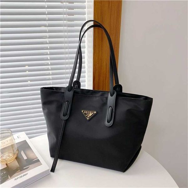 large capacity women's new versatile ins portable tote class one shoulder fashion commuter mummy bag 75% off online sales, Black;red
large capacity women's new versatile ins portable tote class one shoulder fashion commuter mummy bag 75% off online sales, Black;red