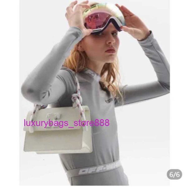design bag low price retail wholesale arrow small square 2023 spring new casual handheld fashion shoulder crossbody women'sty4s
design bag low price retail wholesale arrow small square 2023 spring new casual handheld fashion shoulder crossbody women'sty4s