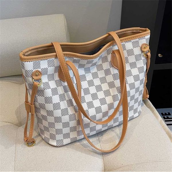 large capacity shopping 2023 autumn new lattice commuter tote bag simple atmosphere one shoulder portable 75% off online sales
large capacity shopping 2023 autumn new lattice commuter tote bag simple atmosphere one shoulder portable 75% off online sales