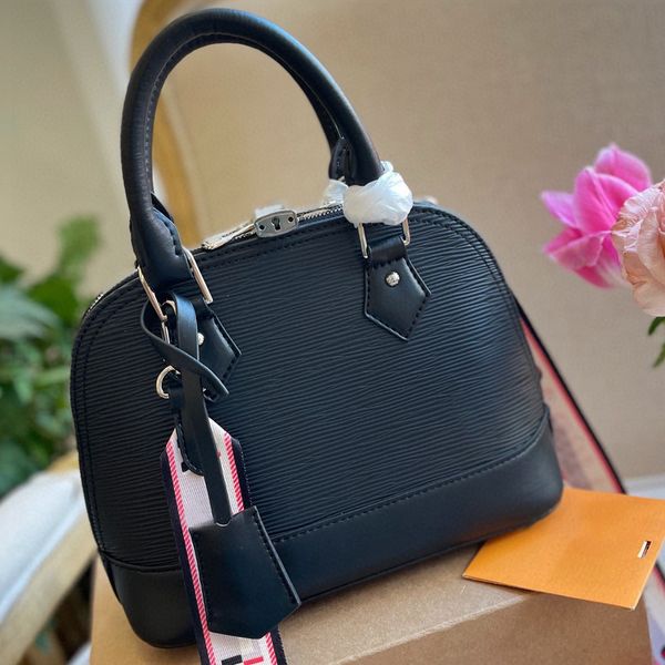 5a luxury designer bags water ripple series womens shell purse printed strap crossbody handbags
5a luxury designer bags water ripple series womens shell purse printed strap crossbody handbags