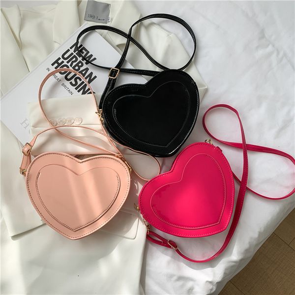 evening bags leisure female pu leather messenger retro women heart shape pure color shoulder small zipper crossbody shopping 230106
evening bags leisure female pu leather messenger retro women heart shape pure color shoulder small zipper crossbody shopping 230106