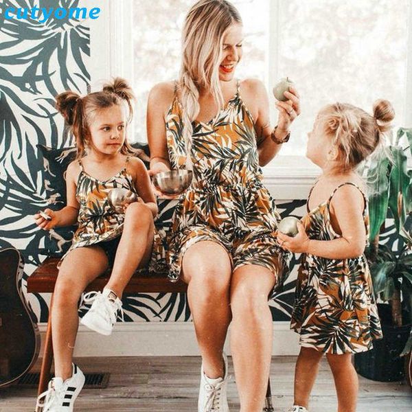 girl's dresses mother daughter family matching outfits sleeveless floral dress summer cotton girl women boho loose dresses sundress clo, Red;yellow
girl's dresses mother daughter family matching outfits sleeveless floral dress summer cotton girl women boho loose dresses sundress clo, Red;yellow