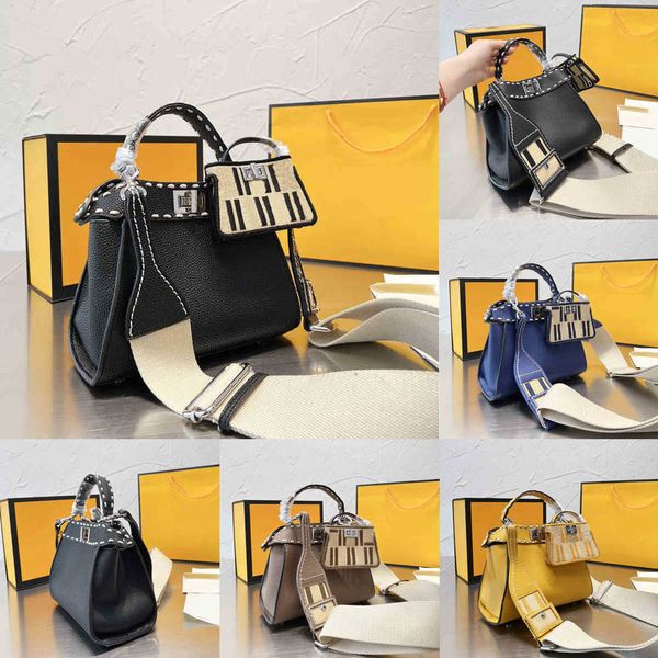 new shoulder bags totes women designer handbags classic leather shoulder bags lady crossbody bag with mini purses 220704
new shoulder bags totes women designer handbags classic leather shoulder bags lady crossbody bag with mini purses 220704
