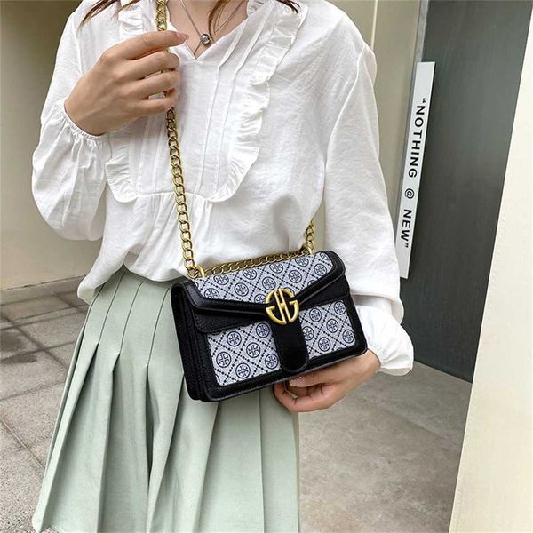 advanced women's new 2023 fashion printed shoulder color contrast small square versatile chain messenger bag 60% off clearance sale, Black;red
advanced women's new 2023 fashion printed shoulder color contrast small square versatile chain messenger bag 60% off clearance sale, Black;red