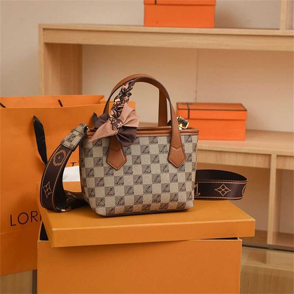 2023 new style stylish versatile high capacity fashion shoulder temperament portable tote bag 55% off clearance sale
2023 new style stylish versatile high capacity fashion shoulder temperament portable tote bag 55% off clearance sale