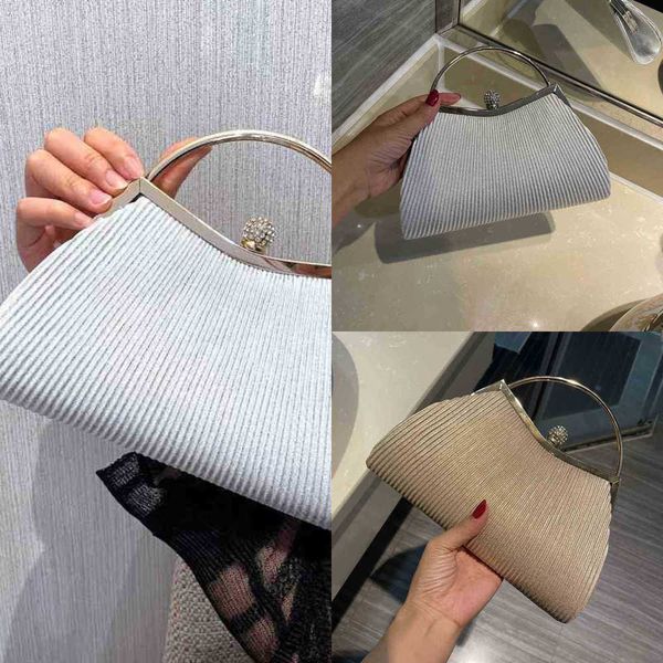 hbp evening bags banquet bag diamond dress bag pleated handbag cheongsam dinner celebrity 220826
hbp evening bags banquet bag diamond dress bag pleated handbag cheongsam dinner celebrity 220826