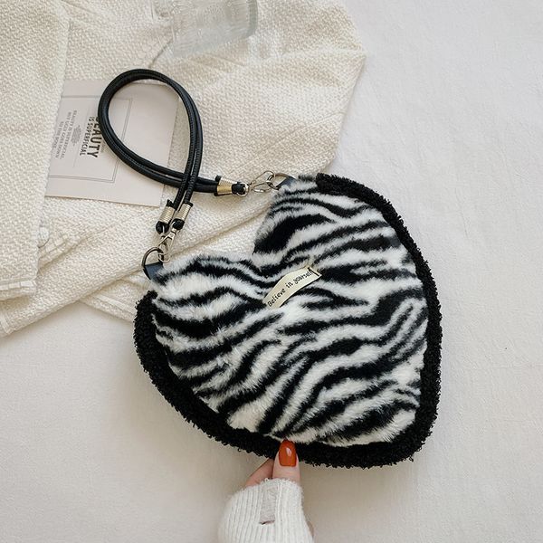 evening bags heart shaped crossbody bag large capacity fashion women girls clutch tote shoulder purse faux fur fluffy plush handbag 230106
evening bags heart shaped crossbody bag large capacity fashion women girls clutch tote shoulder purse faux fur fluffy plush handbag 230106