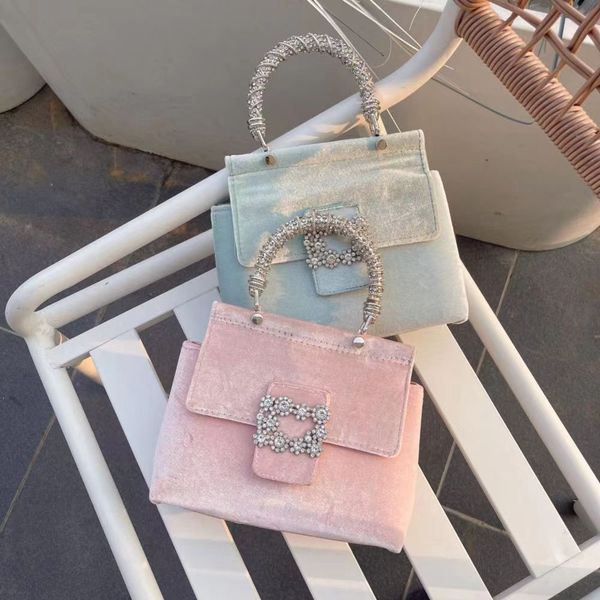 designer women's bag new flower diamond handbag premium texture niche rhinestone hand inlaid velvet bag
designer women's bag new flower diamond handbag premium texture niche rhinestone hand inlaid velvet bag