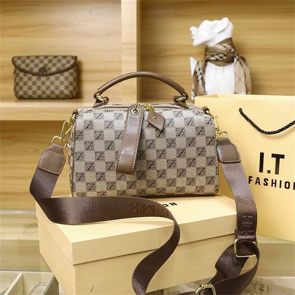 checker 2023 new fashionable women's boston pillow old flower handheld one shoulder oblique straddle bag 55% off clearance sale
checker 2023 new fashionable women's boston pillow old flower handheld one shoulder oblique straddle bag 55% off clearance sale