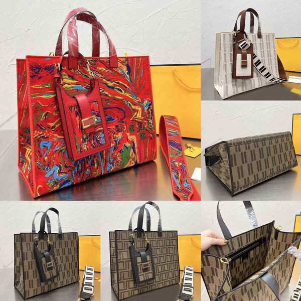 new shoulder bags totes leather handbags women designer handbag tote bag embroidery print high capacity packs crossbody female shopping purs
new shoulder bags totes leather handbags women designer handbag tote bag embroidery print high capacity packs crossbody female shopping purs