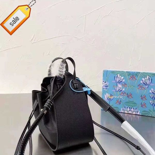 women's brand designer handbags shoulder bags crossbody bag tote new fashion texture cowhide multifunctional backpack gift box packagin
women's brand designer handbags shoulder bags crossbody bag tote new fashion texture cowhide multifunctional backpack gift box packagin