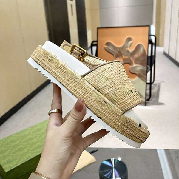 brand sandals women platform slippers designer luxury flat heels herringbone slippers back strap embroidered size 35-43, Black
brand sandals women platform slippers designer luxury flat heels herringbone slippers back strap embroidered size 35-43, Black