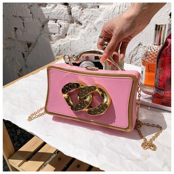 evening bags luxury brand designer women box chain crossbody lady metal leopard handle handbags and purses clutch party 230106
evening bags luxury brand designer women box chain crossbody lady metal leopard handle handbags and purses clutch party 230106