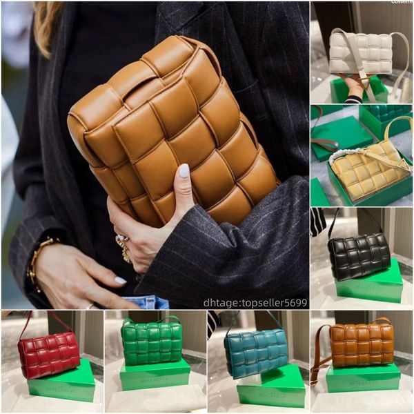 botte 10a shoulder bags padded cassette botte bags venettas cowhide woven tofu single designer bag messenger leather pillow small square fem
botte 10a shoulder bags padded cassette botte bags venettas cowhide woven tofu single designer bag messenger leather pillow small square fem