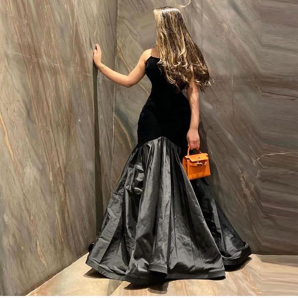 black dubai velvet mermaid evening dresses sleeveless pleat ruched saudi arabic women formal party prom gowns 2023, Black;red
black dubai velvet mermaid evening dresses sleeveless pleat ruched saudi arabic women formal party prom gowns 2023, Black;red