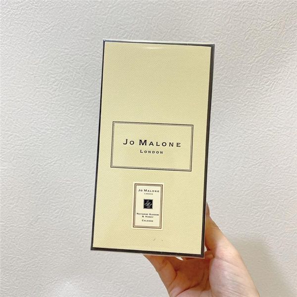 jo amazing smell nectarine blossom honey lady perfume fragrance cologne 100ml long lasting time fast delivery
jo amazing smell nectarine blossom honey lady perfume fragrance cologne 100ml long lasting time fast delivery